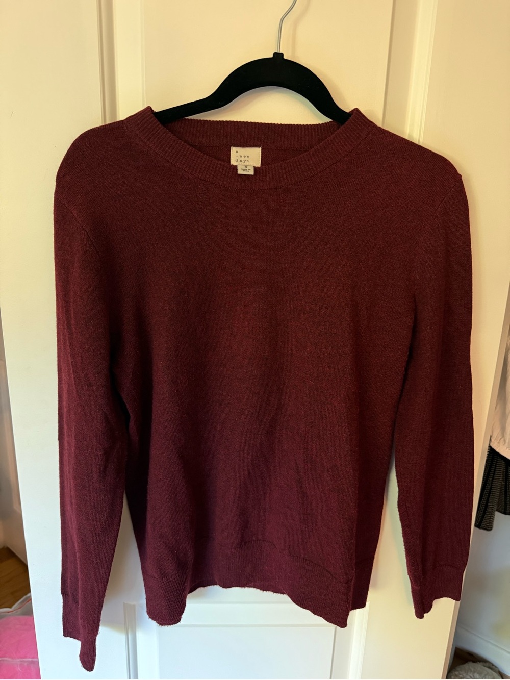 Women’s Crewneck Sweater in Burgundy - Worn Once